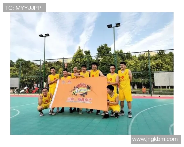 深圳篮球队荣登团队协作排行榜第一名展现卓越团队精神与默契配合