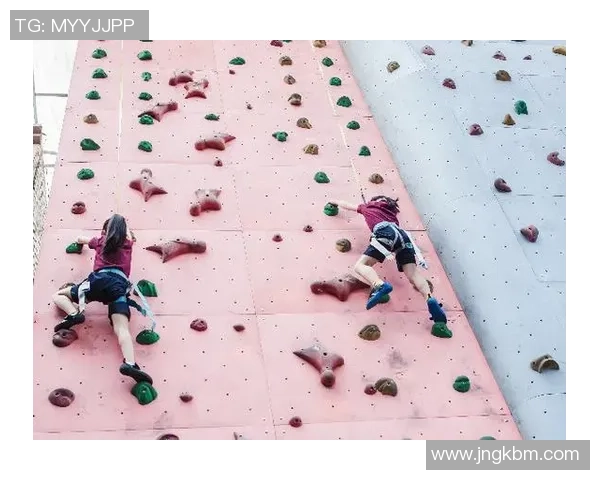 成都攀岩队分享比赛经验与技巧助力攀岩爱好者提升竞技水平